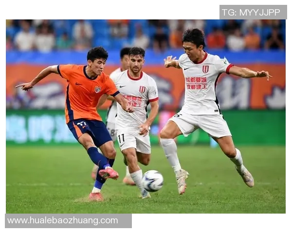 成都足球队的默契配合分析与战术探讨助力球队发展 成都足球队的默契配合分析与战术探讨助力球队发展